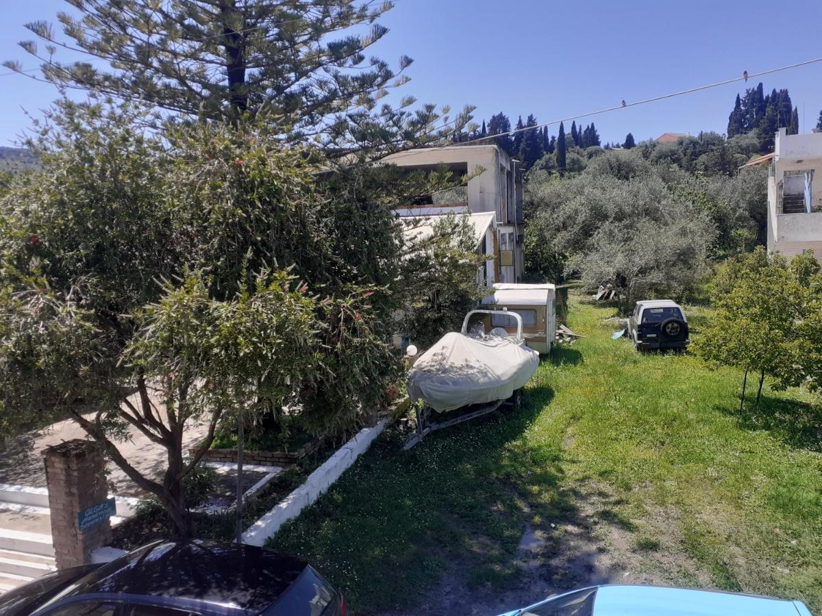 Aristotelis Apartment Mesongi
